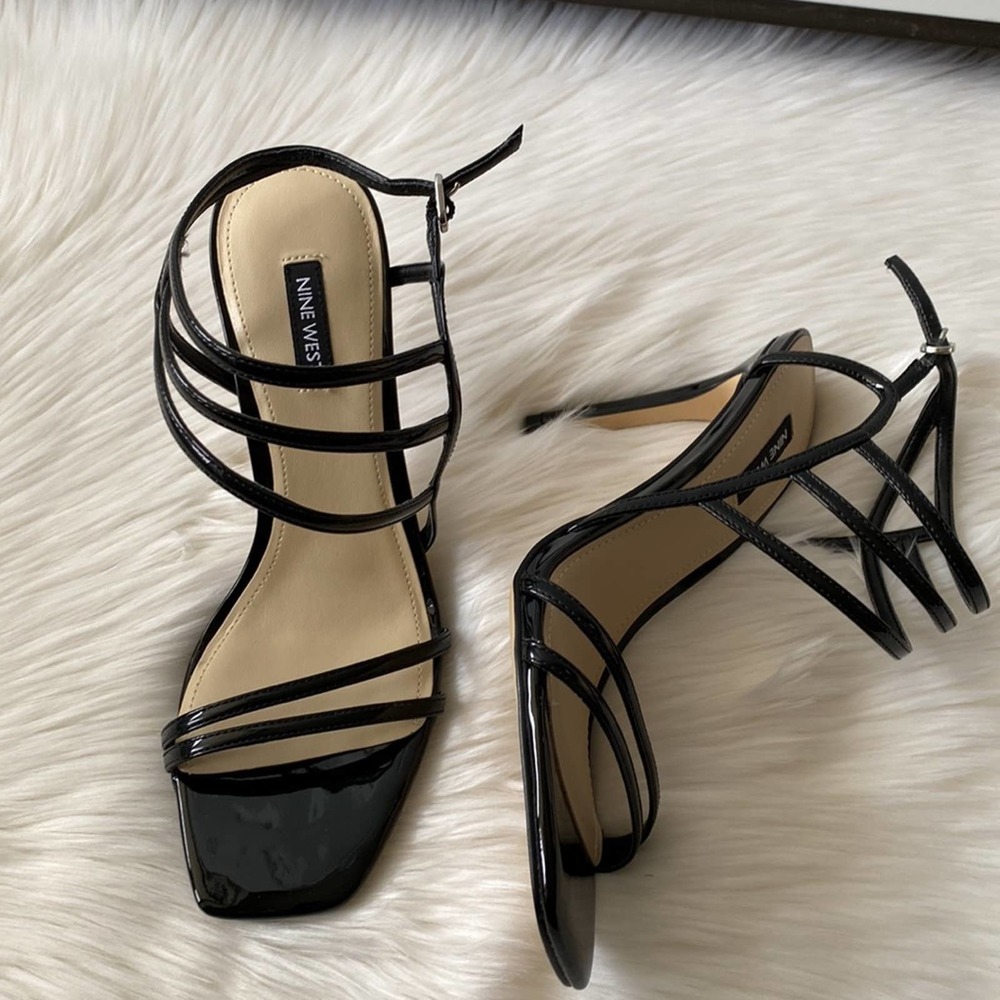 Nine West Womens Zana Strappy Black Patent 9M NEW!!